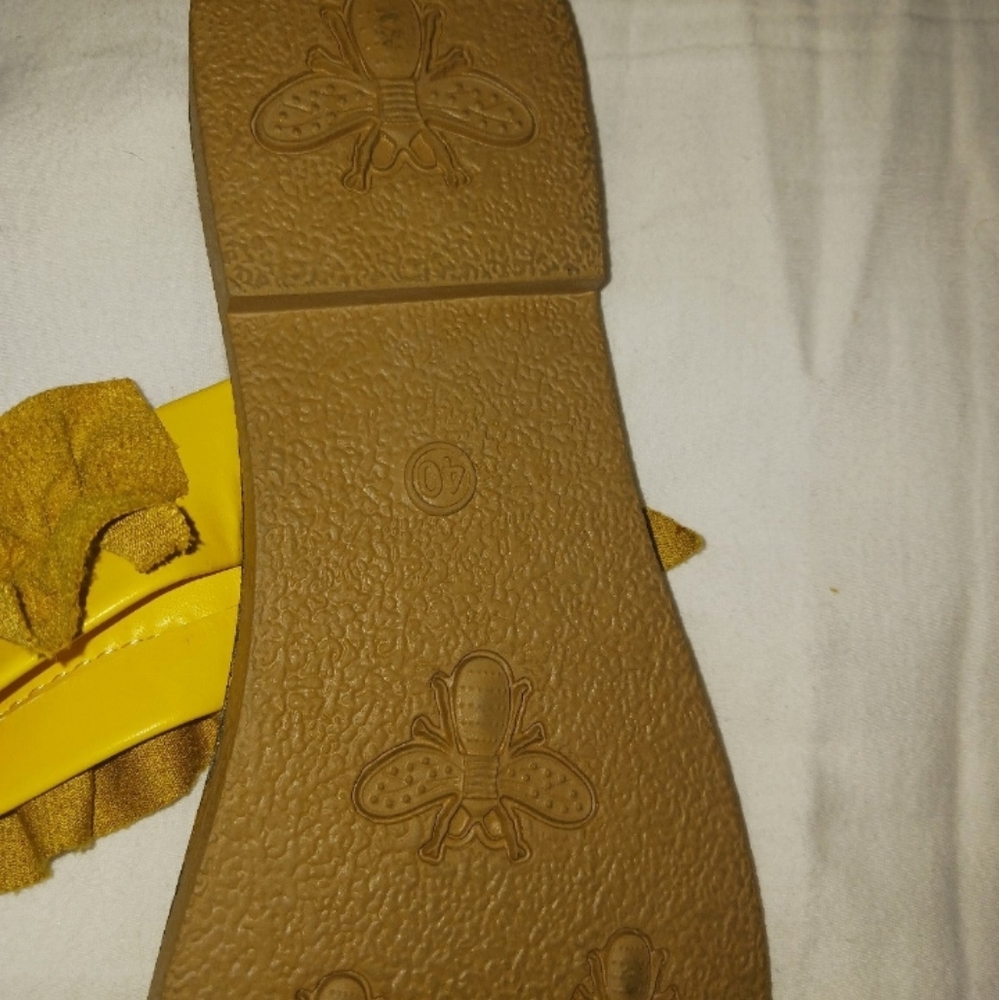 Sandals - Picture 4 of 6